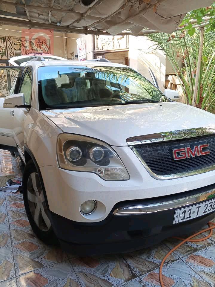 GMC Acadia